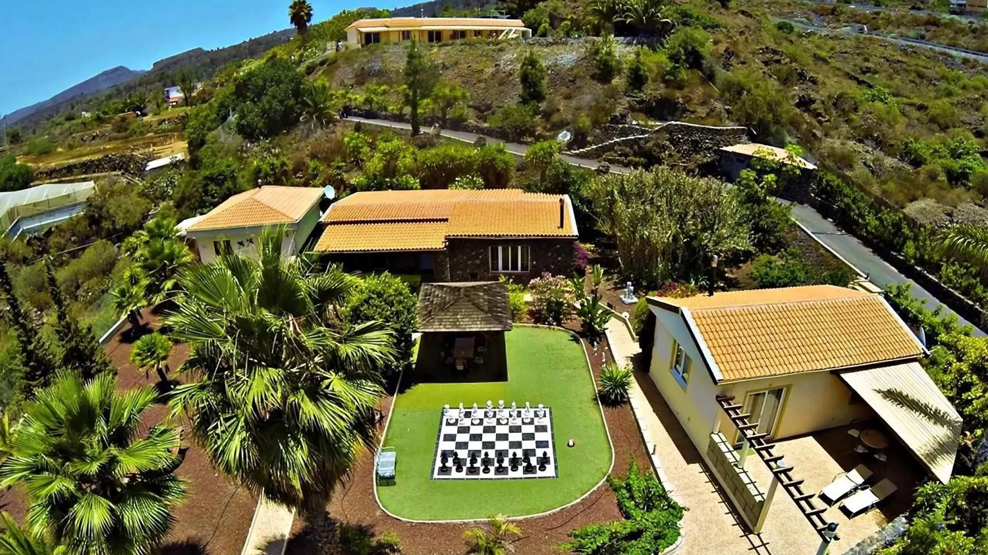 Apartment Kleines Ferienhaus Mit Terrasse Fuer Zwei Personen Guia de Isora  Spain